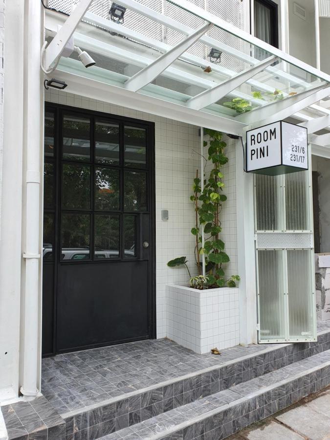 Roompini Bangkok Exterior foto